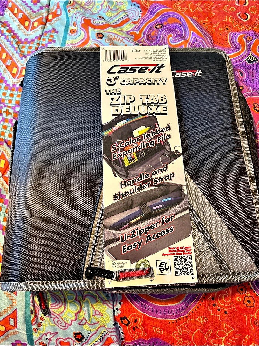 Case•it 3 Capacity Zip Tab Deluxe Zippered Binder Black